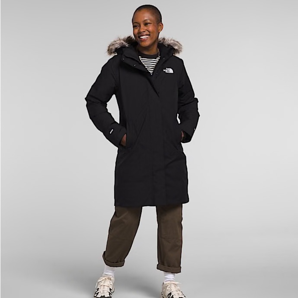 The North Face Women Arctic Parka Sz L In Black